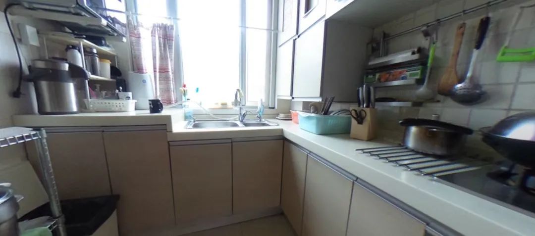 余瑋_金鼎灣花園135㎡輕奢風格--老房升級改造，前后對比大變樣！09餐廚·改造前