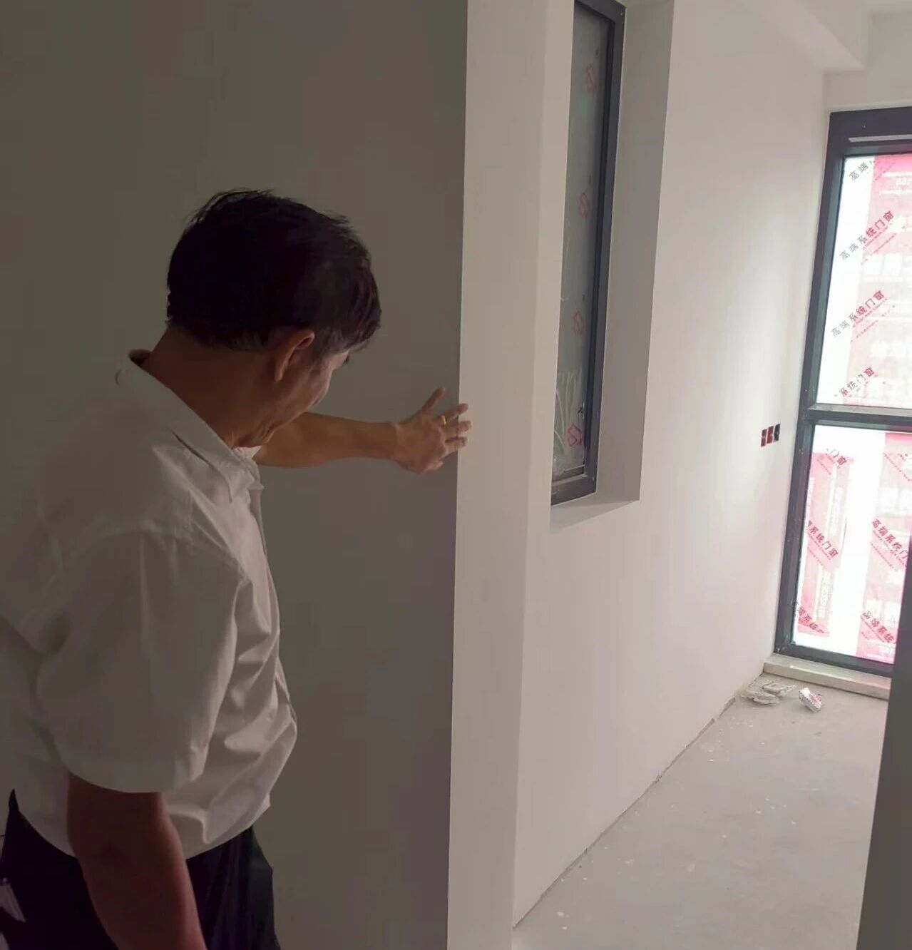金九銀十裝修季｜南京紅牛裝飾工程總監(jiān)：工地巡檢無小事，嚴(yán)苛落實工藝標(biāo)準(zhǔn)！08