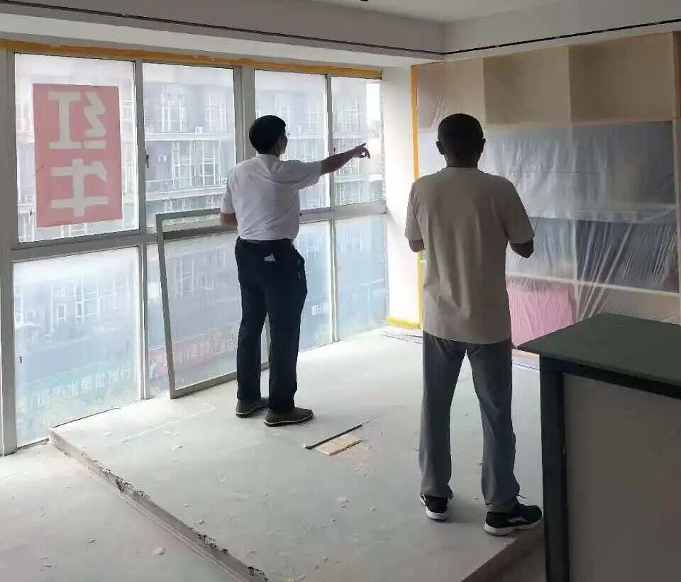 金九銀十裝修季｜南京紅牛裝飾工程總監(jiān)：工地巡檢無小事，嚴(yán)苛落實工藝標(biāo)準(zhǔn)！10